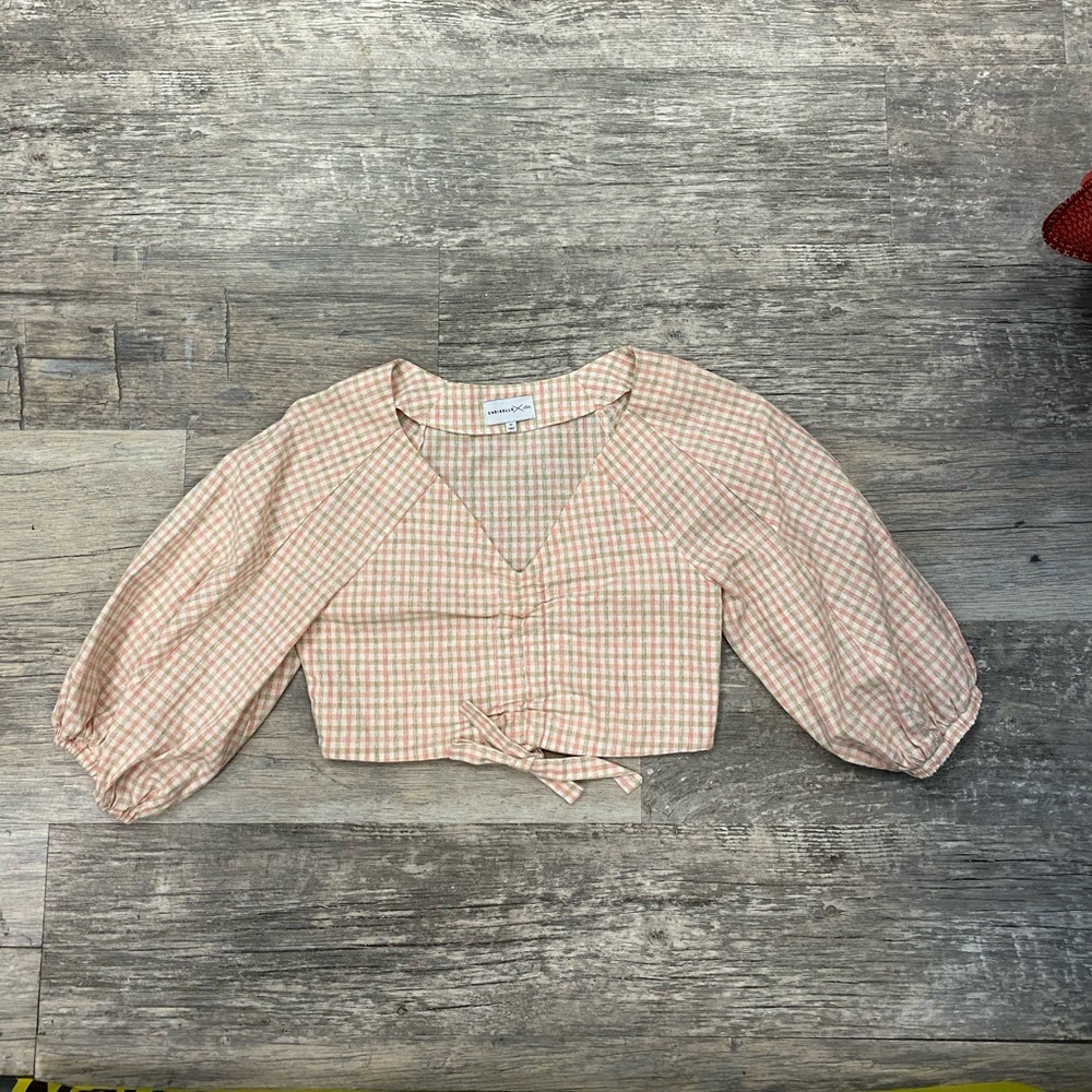 Chriselle x J.O.A crop top